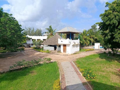 Property building, Natural landscape, Garden, Garden, Garden view