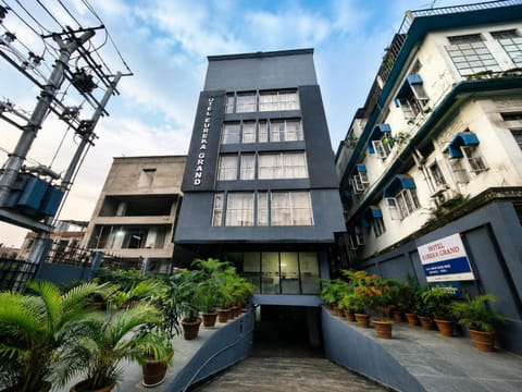 Property building, Day, City view