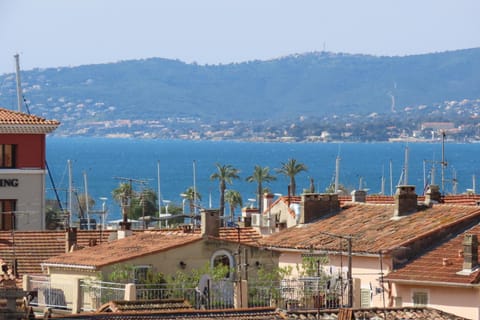 City view, Sea view