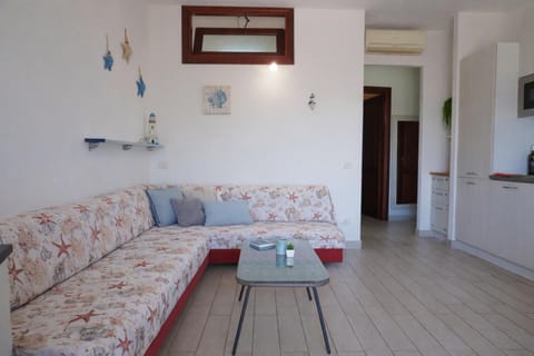 Le Rose Marine Apartment in Isola Rossa