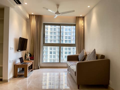 TV and multimedia, Living room, Evening entertainment