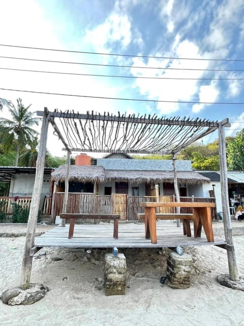 Property building, Day