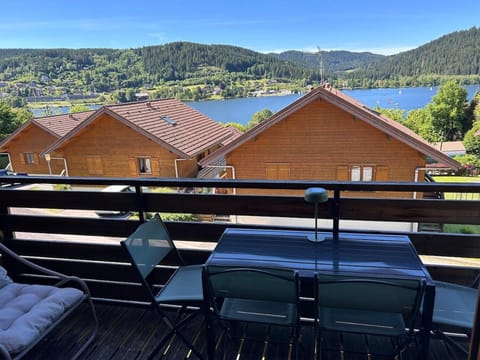 Balcony/Terrace, Lake view, Mountain view