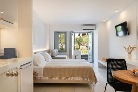 Perivoli Rooms Apartment in Paros