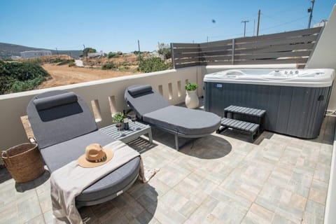 Natural landscape, Hot Tub, Balcony/Terrace