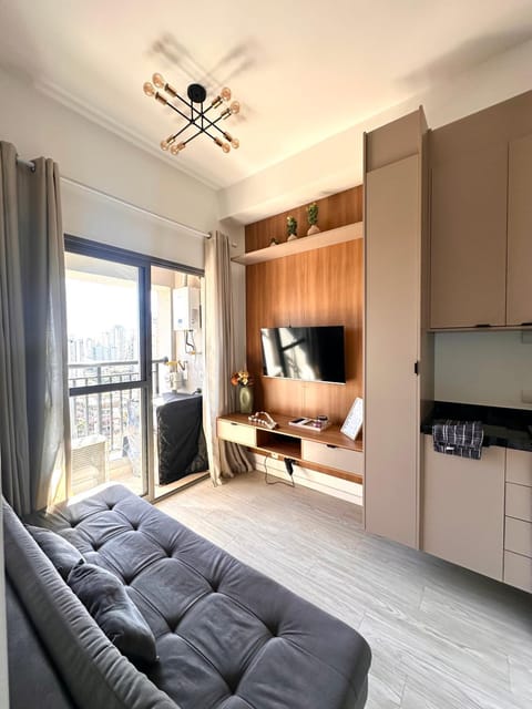 Communal lounge/ TV room, TV and multimedia, Kitchen or kitchenette, Living room, Seating area, Dining area