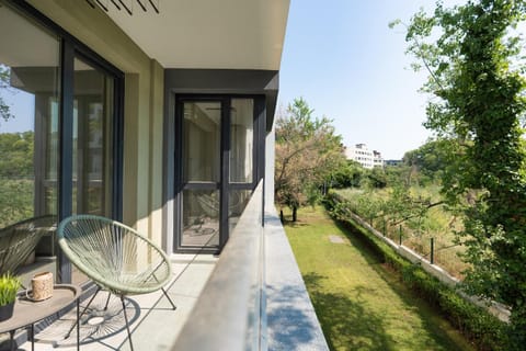 Day, View (from property/room), Balcony/Terrace, Balcony/Terrace, Seating area