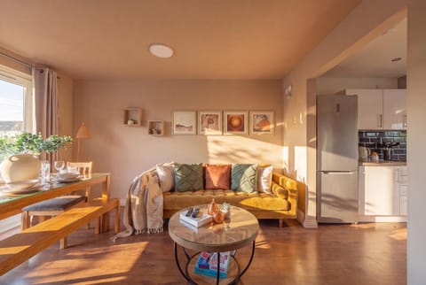 Living room, Photo of the whole room