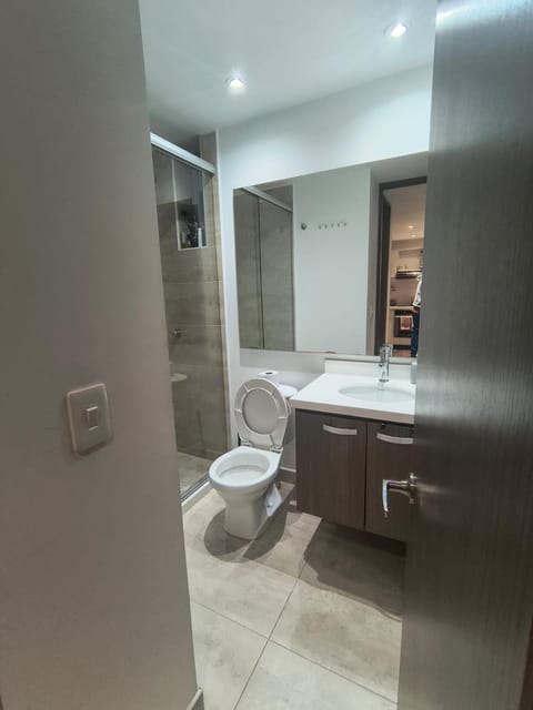 Bathroom, towels