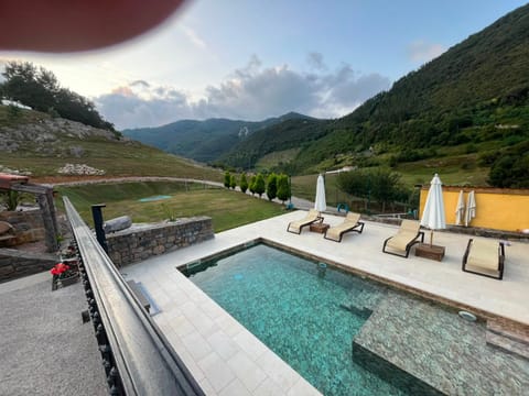 Day, Natural landscape, Mountain view, Swimming pool, sunbed