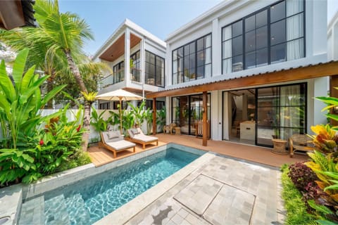 Property building, Patio, Swimming pool, sunbed
