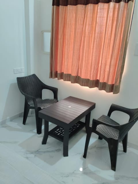 Lounge or bar, Dining area, Breakfast