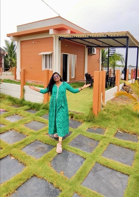 Property building, Natural landscape, Children play ground, Garden, Garden, Evening entertainment, Garden view, group of guests