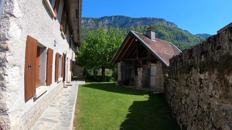 Property building, Natural landscape, Mountain view