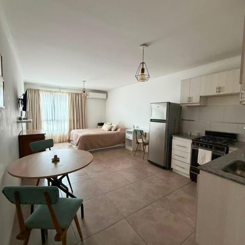 Bed, Kitchen or kitchenette, Living room, Seating area, Dining area, Bedroom, oven