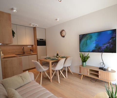 TV and multimedia, Kitchen or kitchenette, Living room, Seating area, Dining area, pet friendly