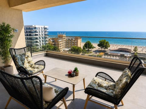Balcony/Terrace, Seating area, Sea view