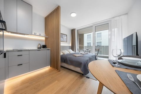 Communal lounge/ TV room, Bed, TV and multimedia, Kitchen or kitchenette, Photo of the whole room, Evening entertainment, Bedroom, hair dresser, wardrobe