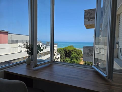 Day, View (from property/room), Balcony/Terrace, Dining area, Sea view