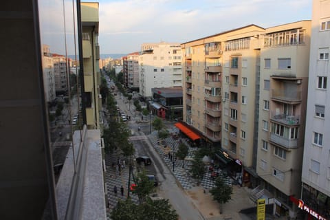 Property building, Balcony/Terrace, Street view