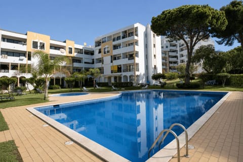 Property building, Pool view