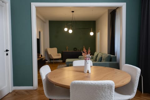 Living room, Seating area, Dining area