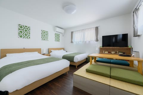 Bed, TV and multimedia, Living room, Bedroom