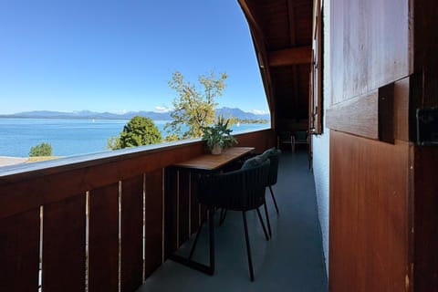 View (from property/room), View (from property/room), Balcony/Terrace, Lake view, Lake view, Mountain view, Mountain view