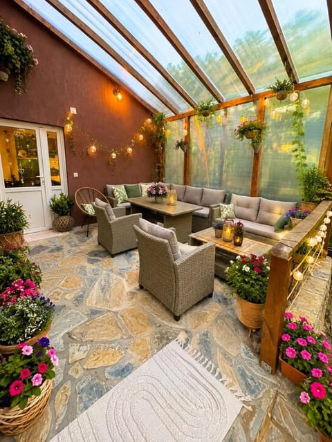 Balcony/Terrace, Seating area