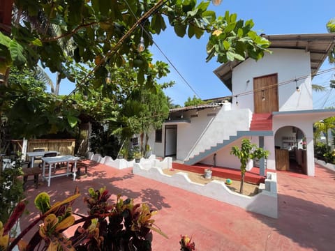 Property building, Day
