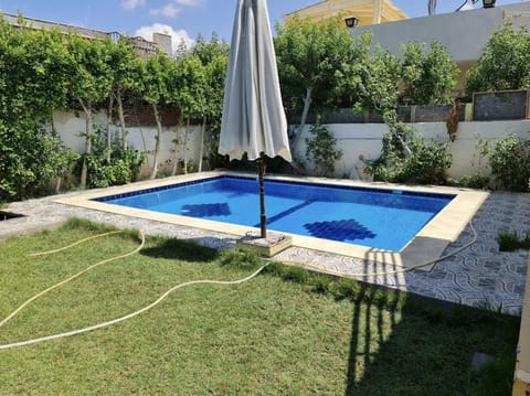 Garden, Swimming pool