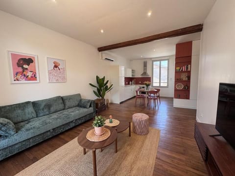 TV and multimedia, Living room, air conditioner