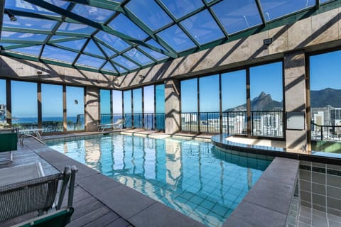 Day, Natural landscape, Mountain view, Pool view, Swimming pool, sunbed