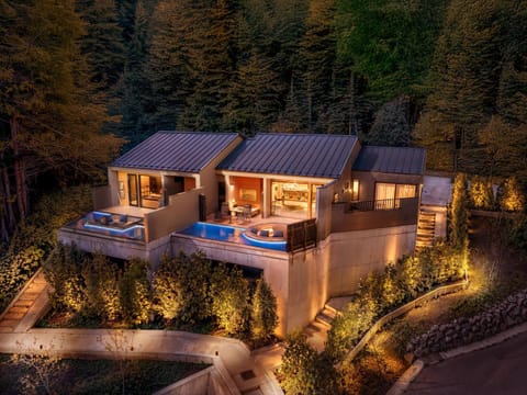 Property building, Night