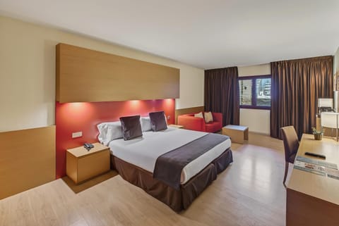 Bed, Photo of the whole room