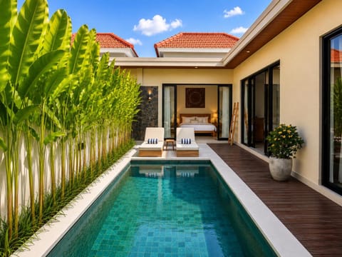 Swimming pool, Swimming pool