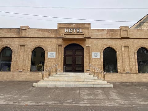 Facade/entrance, Landmark view