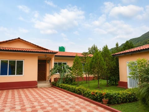 Property building, Natural landscape, Garden, Garden view