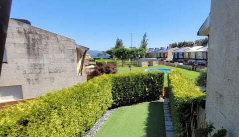Garden, Balcony/Terrace, Swimming pool