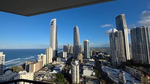 City view, Sea view
