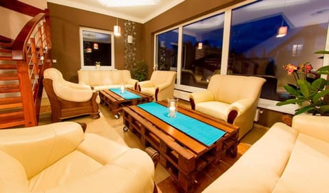 Communal lounge/ TV room, Internal: Not applicable to any particular room
