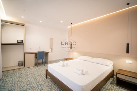 Bed, Photo of the whole room, Bedroom, towels, wardrobe