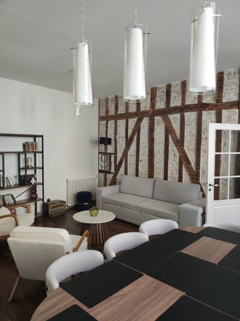 TV and multimedia, Living room, Dining area