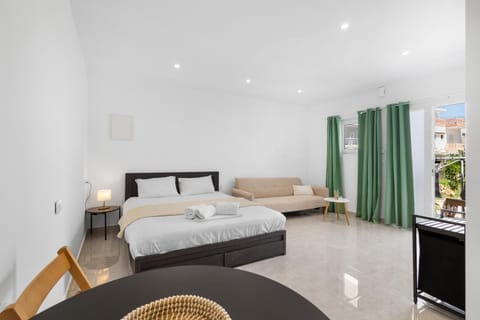 Bed, Living room, Bedroom