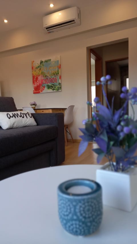 Living room, Seating area, Dining area, air conditioner