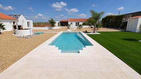 Property building, Day, Garden, Garden view, Pool view, Swimming pool