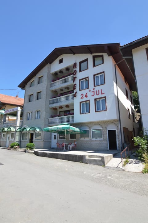Hotel 24 jul Hotel in Zlatibor District, Serbia