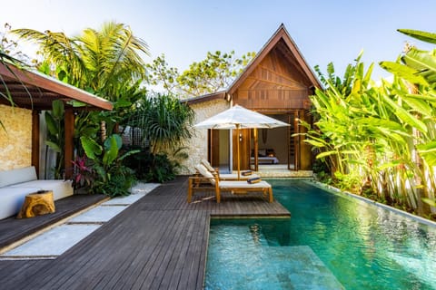 Property building, Day, Natural landscape, Garden view, Pool view, Swimming pool, sunbed