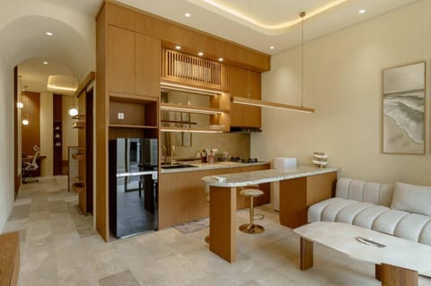 Kitchen or kitchenette, Seating area, Dining area, pet friendly, stove