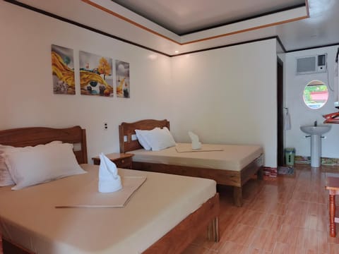 Bed, Photo of the whole room, Bedroom, air conditioner